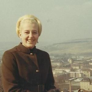 Meet your Posher, Janet